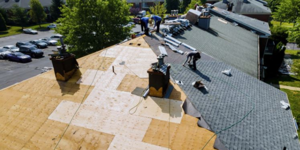 Kpost Deciding between felt and synthetic roof underlayment